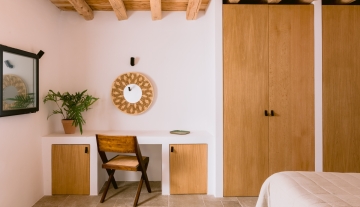 Resa Estates finca sale koop ibiza Jorge bedroom desk.jpg